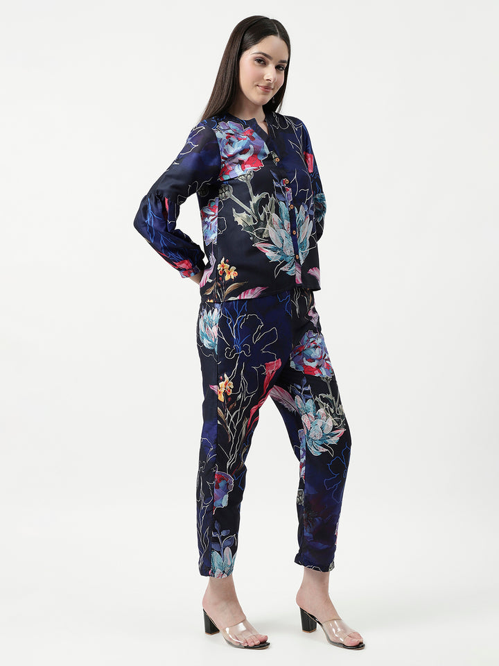 Floral lounge