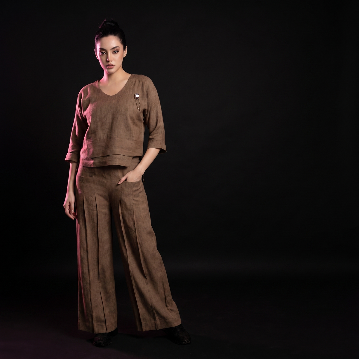 Dreamy - AI model standing